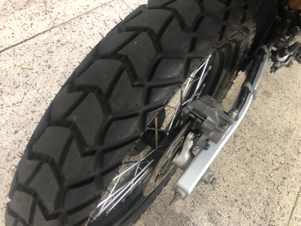 HONDA XRE 300 - Foto