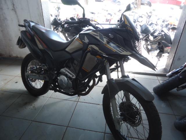 HONDA XRE 300 - Foto