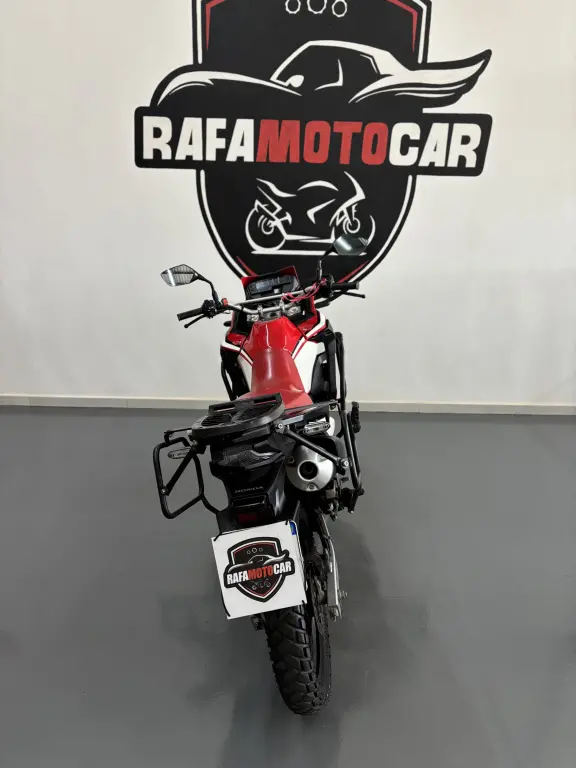 HONDA XRE 300 - Foto