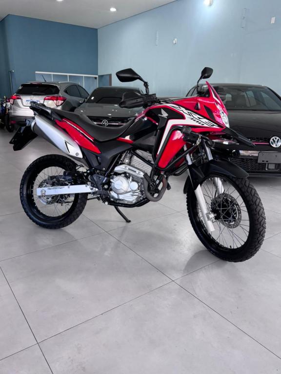 HONDA XRE 300 - Foto