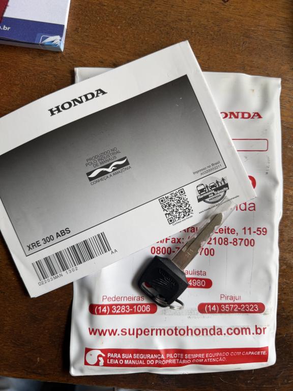 HONDA XRE 300 - Foto