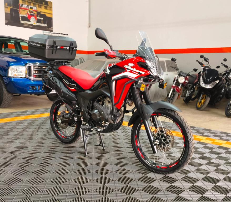 HONDA XRE 300 Sahara - Foto