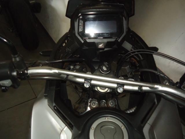 HONDA XRE 300 Sahara - Foto