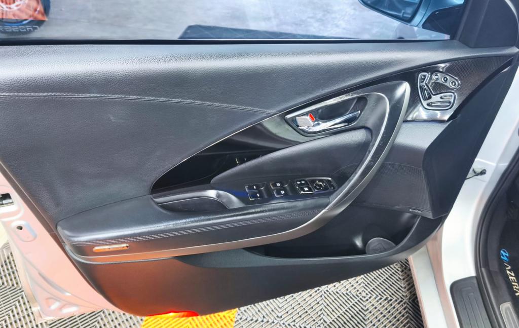 HYUNDAI Azera - Foto