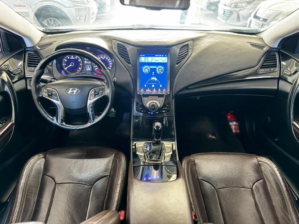 HYUNDAI Azera - Foto