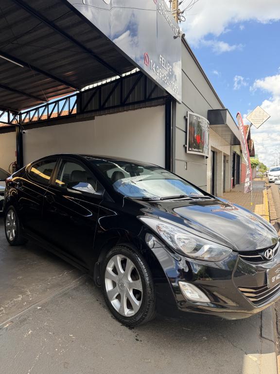 HYUNDAI Elantra - Foto