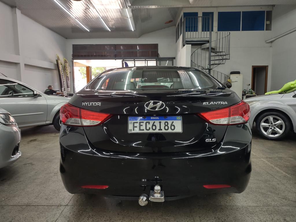 HYUNDAI Elantra - Foto