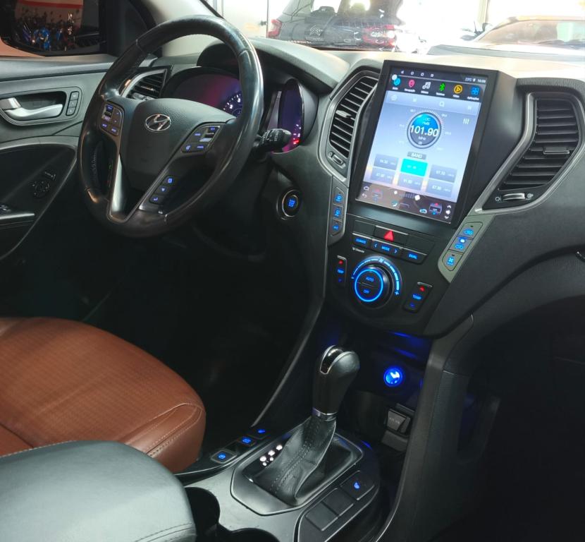 HYUNDAI Grand Santa Fé - Foto