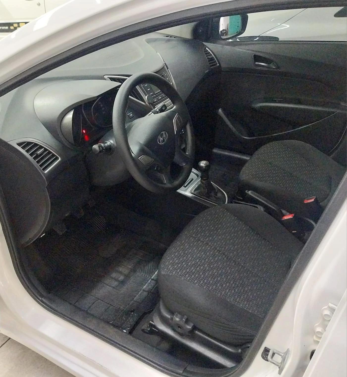 HYUNDAI HB 20 Hatch - Foto