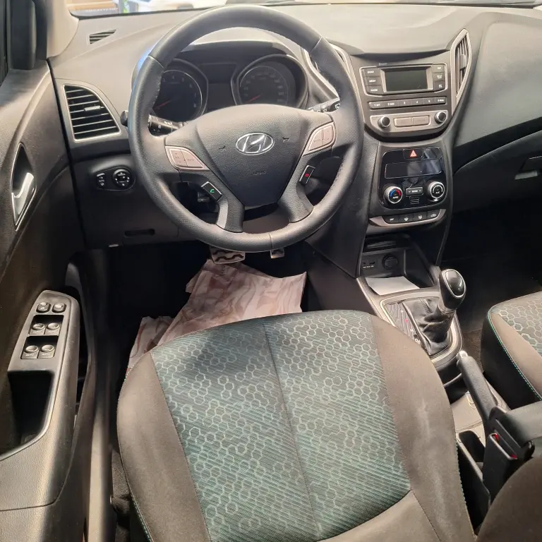 HYUNDAI HB 20 Hatch X - Foto