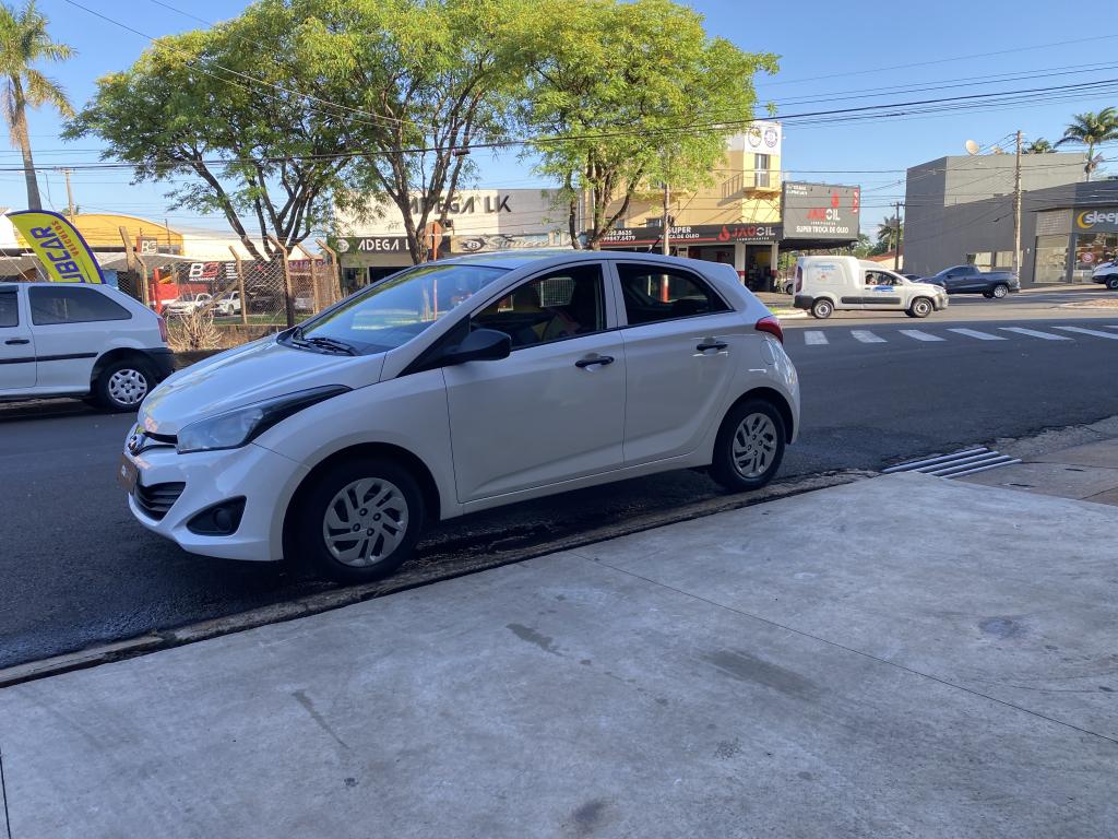 HYUNDAI HB 20 Hatch - Foto