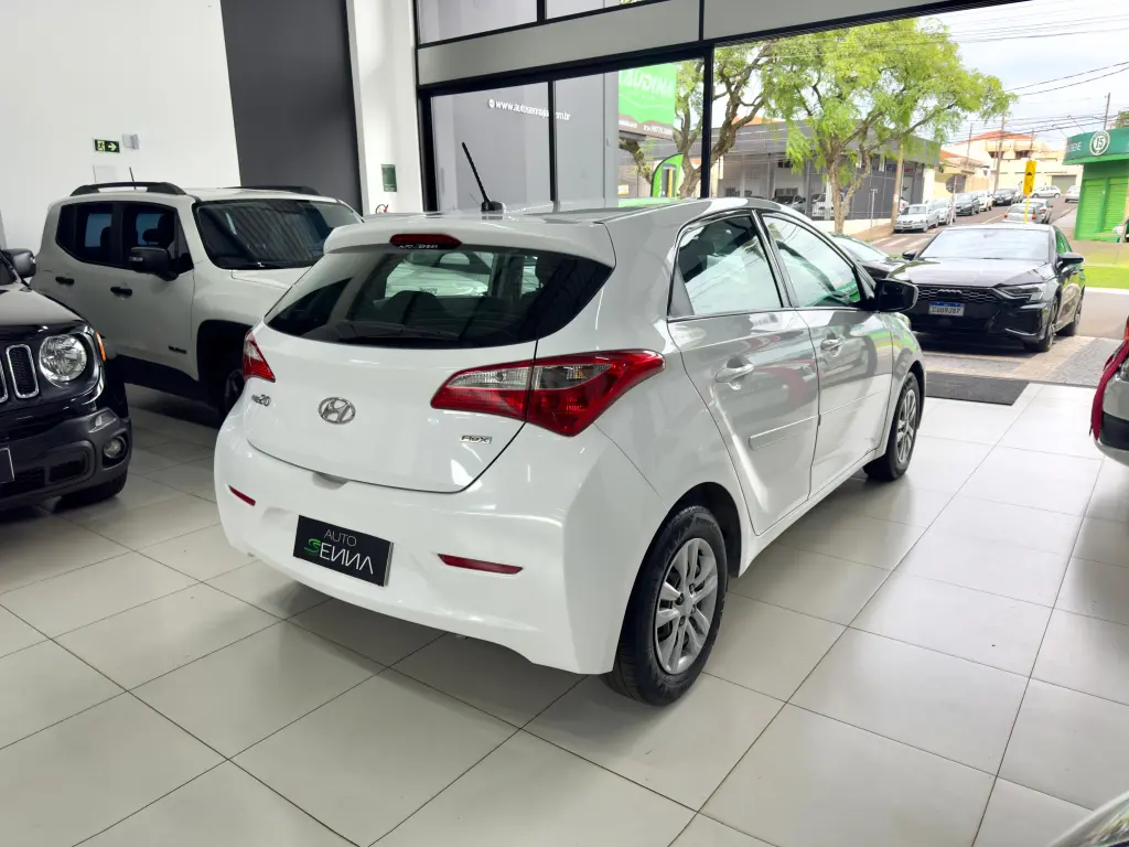 HYUNDAI HB 20 Hatch - Foto