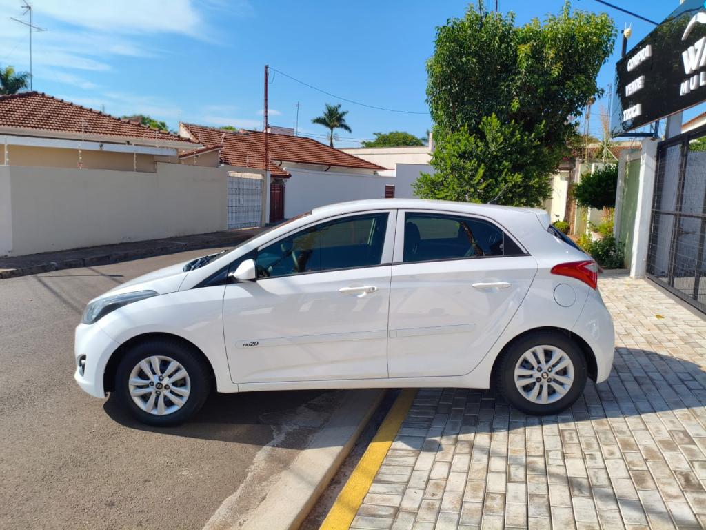 HYUNDAI HB 20 Hatch - Foto