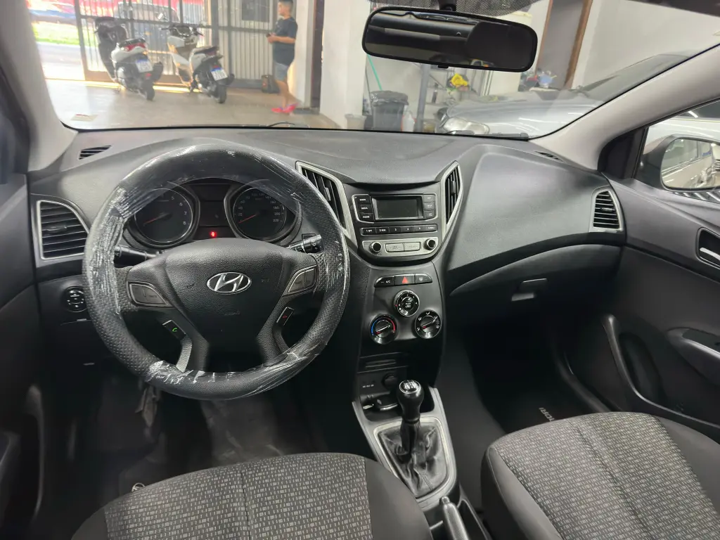 HYUNDAI HB 20 Hatch - Foto
