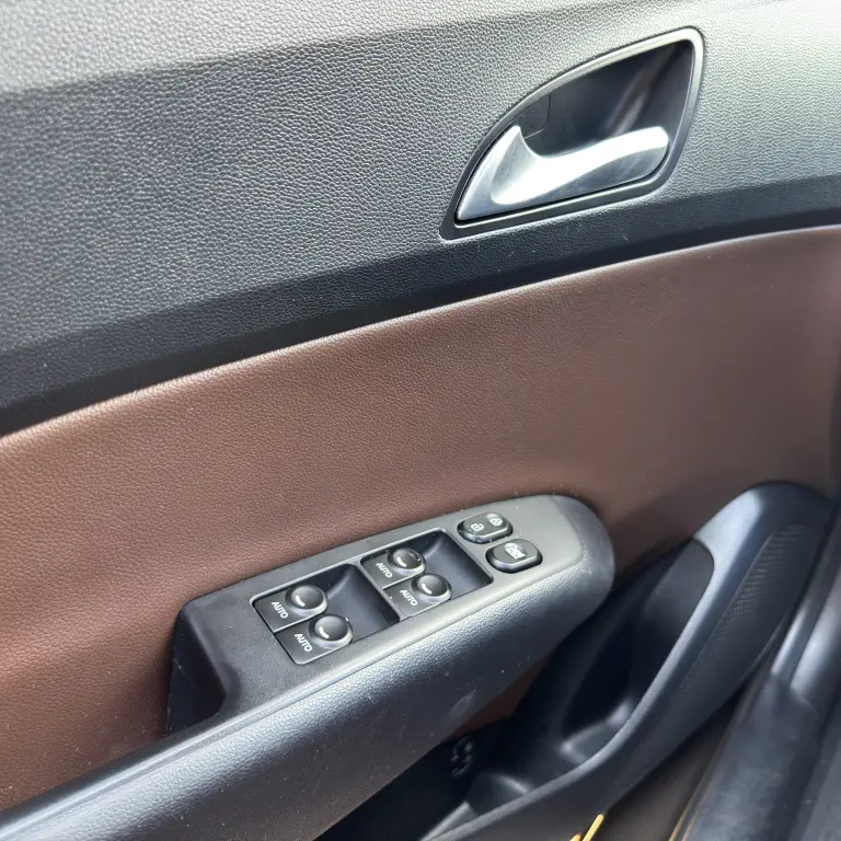 HYUNDAI HB 20 Hatch X - Foto