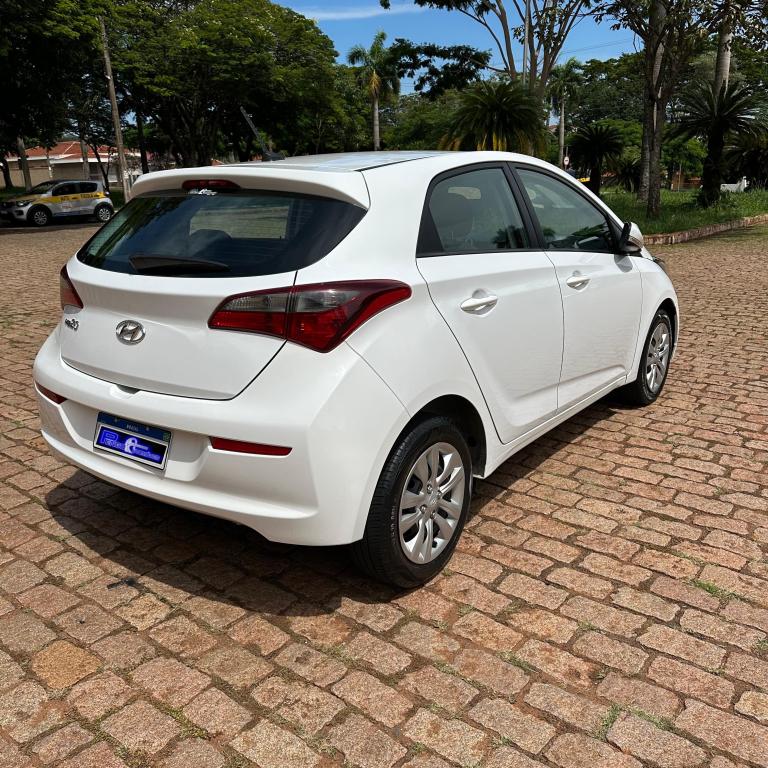 HYUNDAI HB 20 Hatch - Foto
