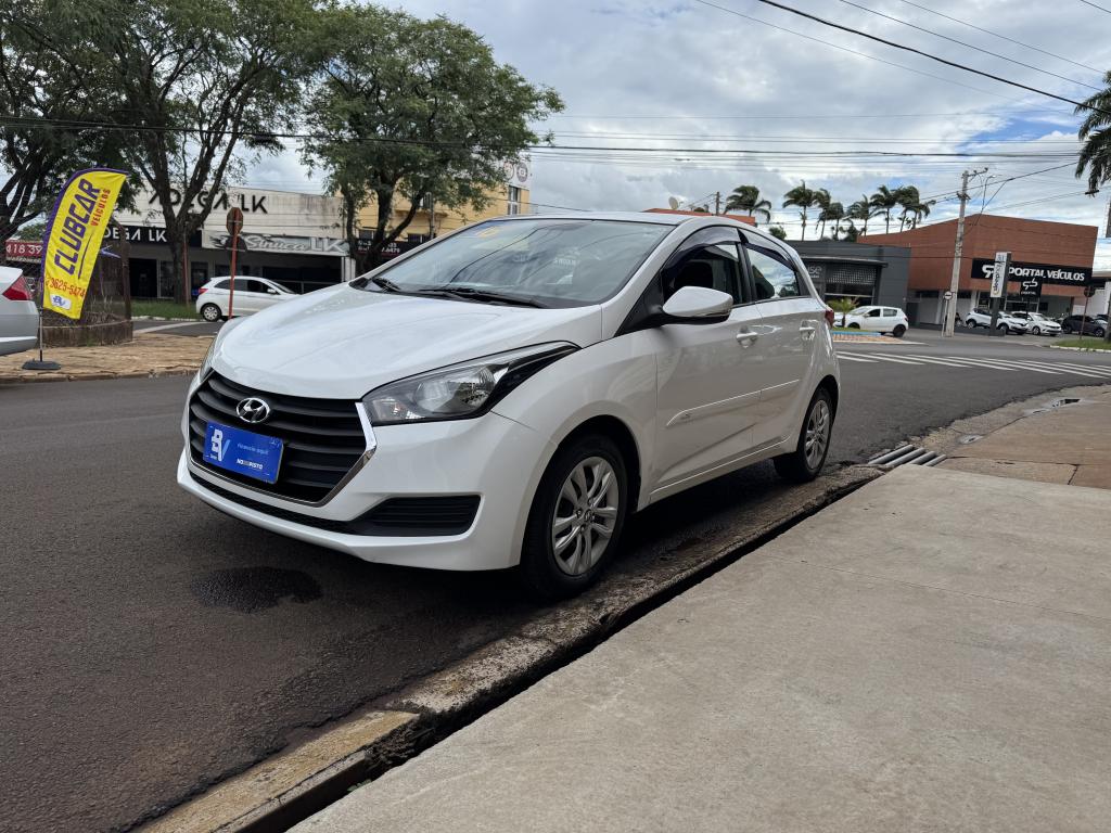 HYUNDAI HB 20 Hatch - Foto