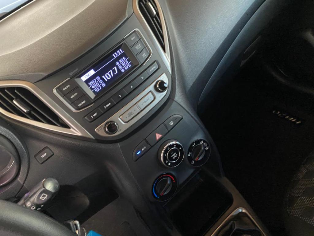 HYUNDAI HB 20 Hatch - Foto