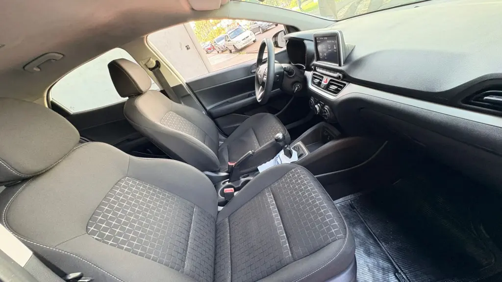 HYUNDAI HB 20 Hatch - Foto