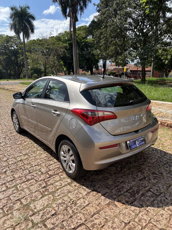 HYUNDAI HB 20 Hatch - Foto