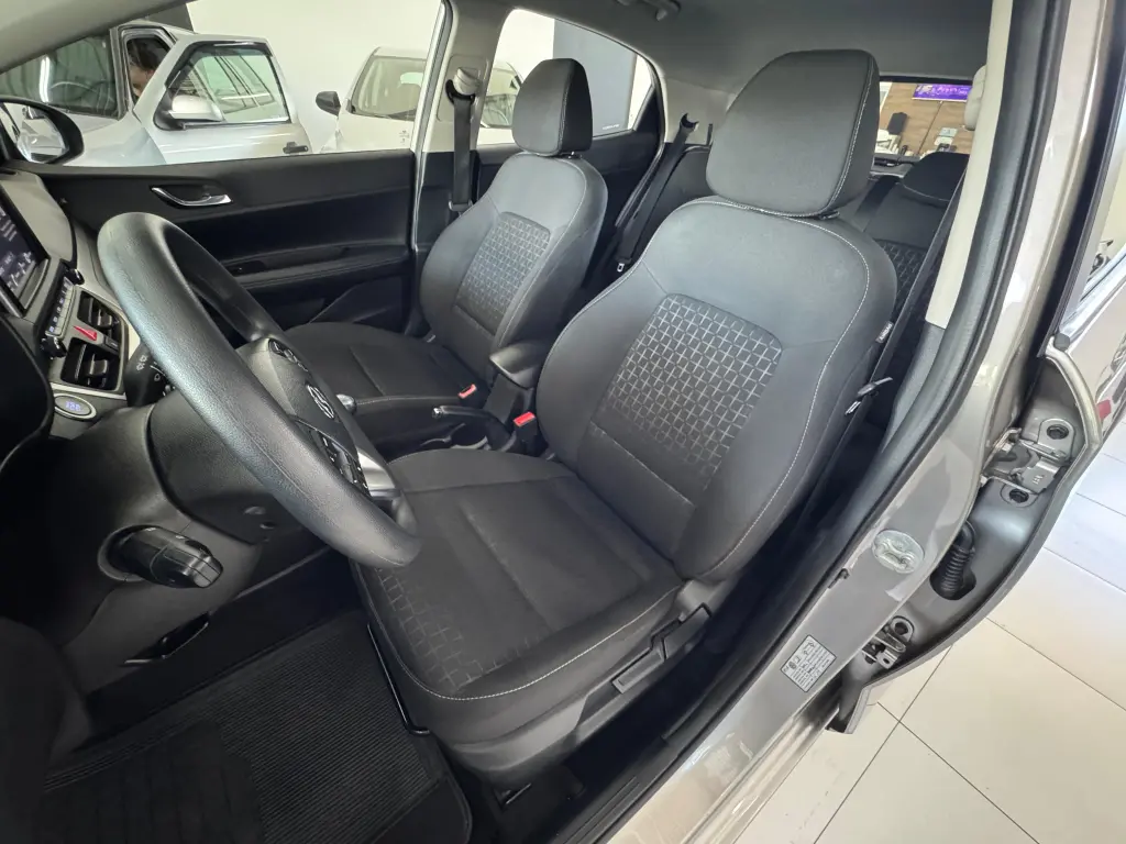 HYUNDAI HB 20 Hatch - Foto