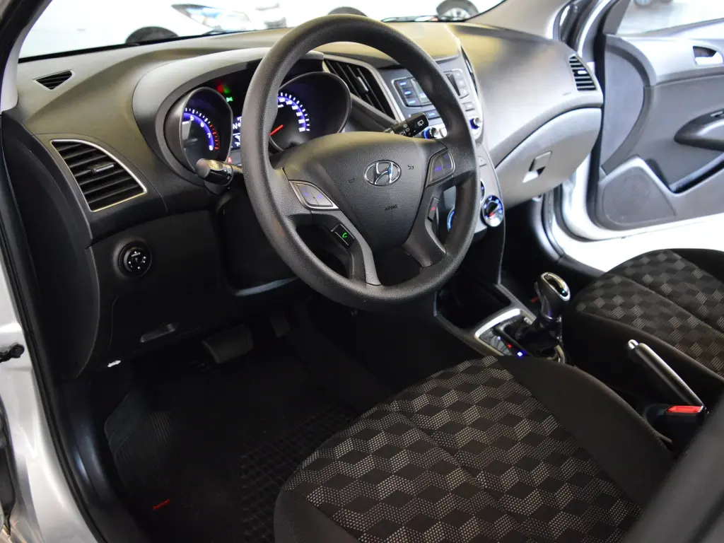 HYUNDAI HB 20 Hatch - Foto