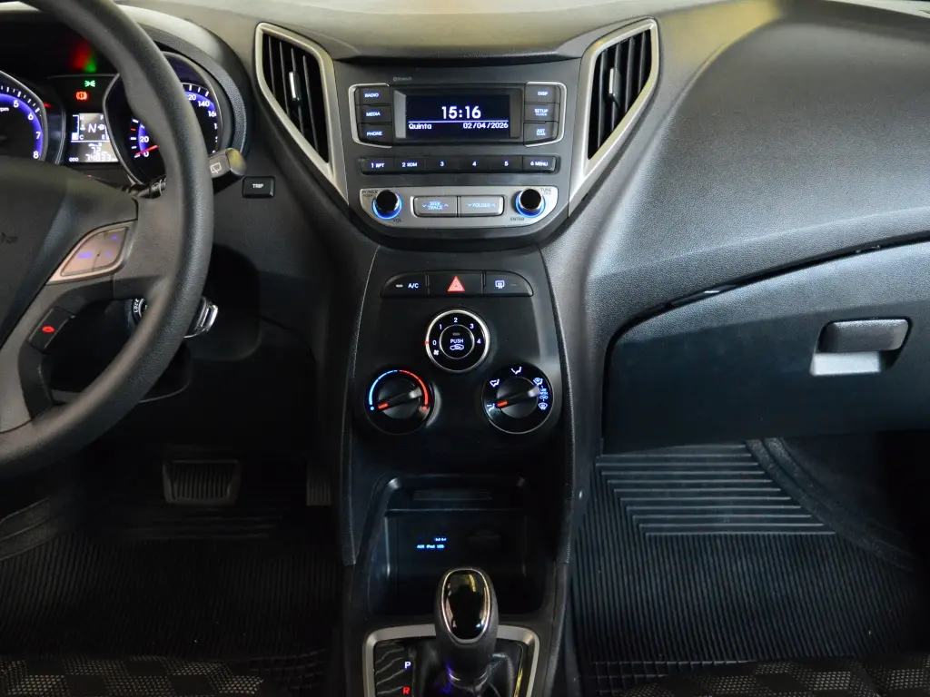 HYUNDAI HB 20 Hatch - Foto