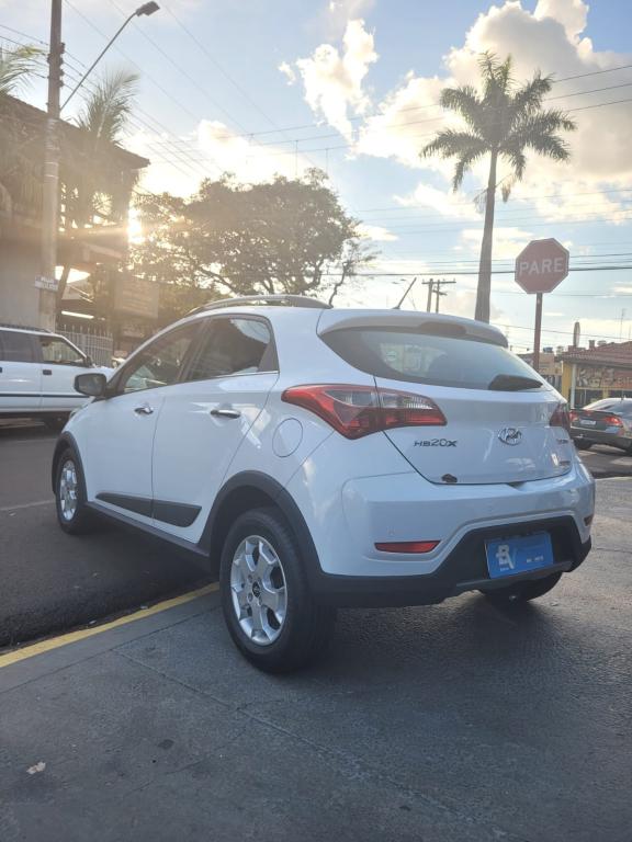 HYUNDAI HB 20 Hatch X - Foto