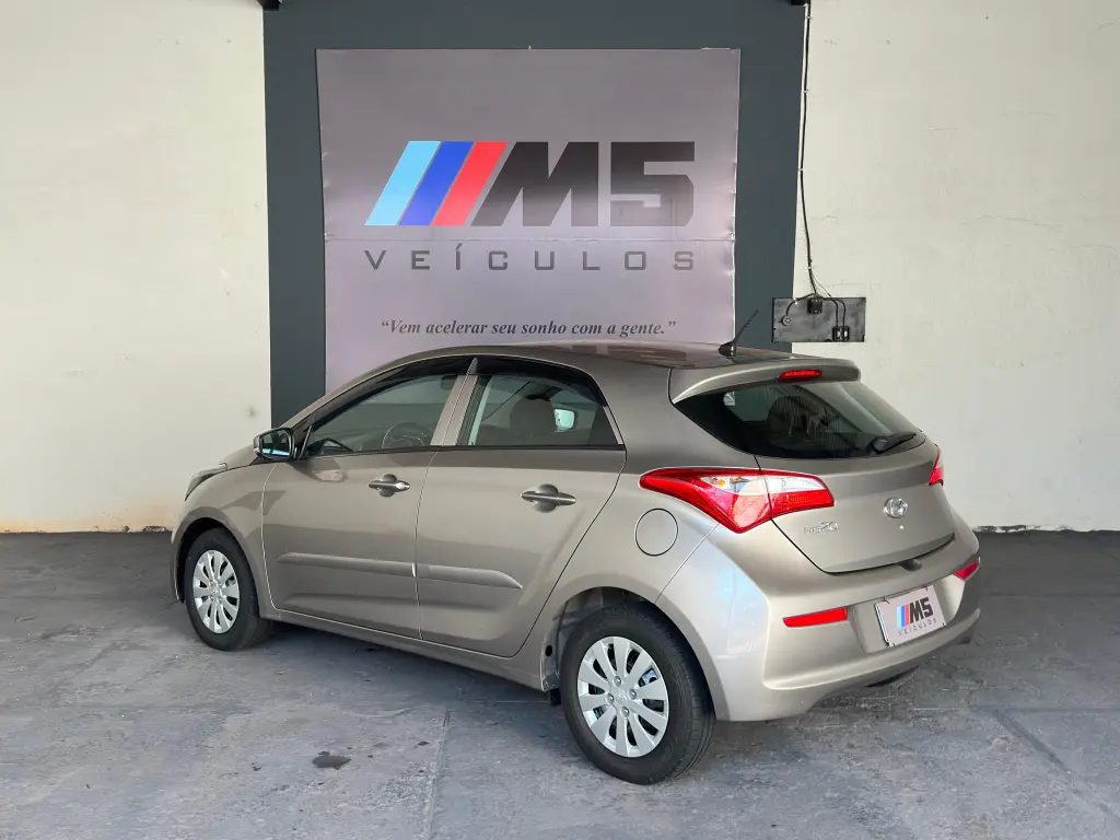 HYUNDAI HB 20 Hatch - Foto