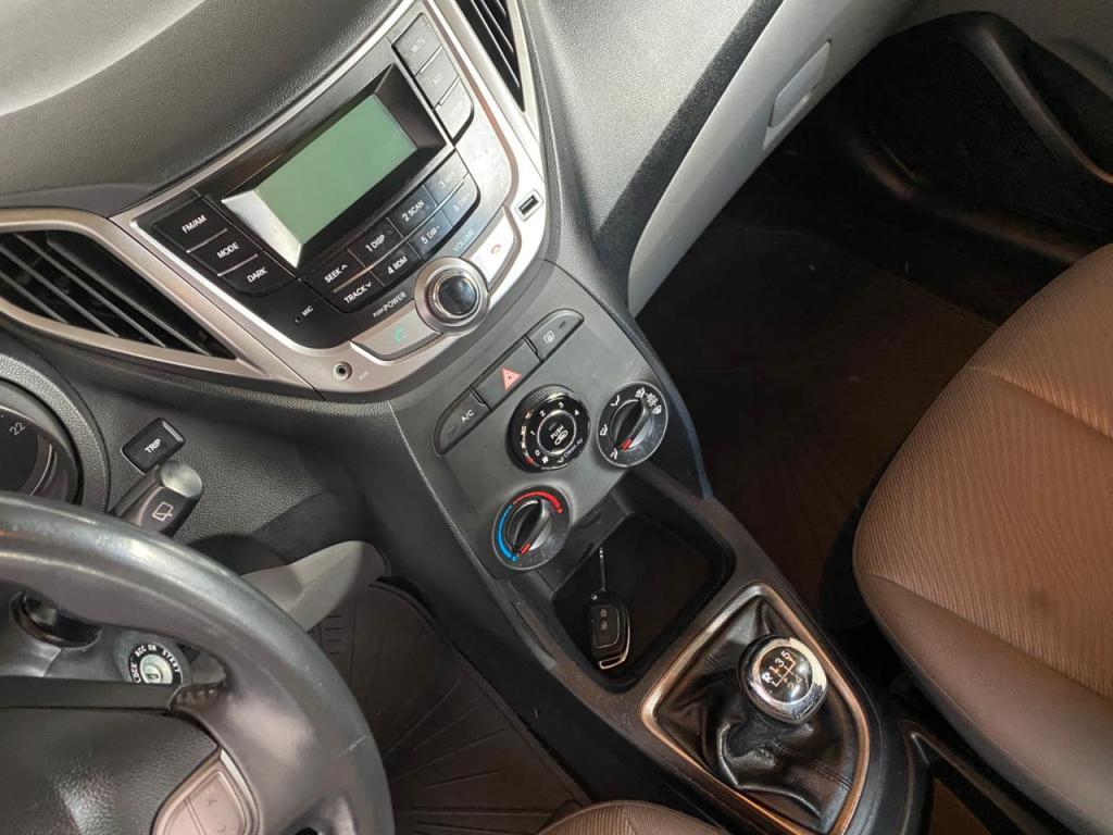 HYUNDAI HB 20 Hatch - Foto