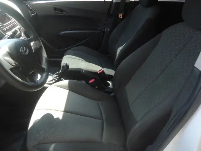 HYUNDAI HB 20 Hatch - Foto
