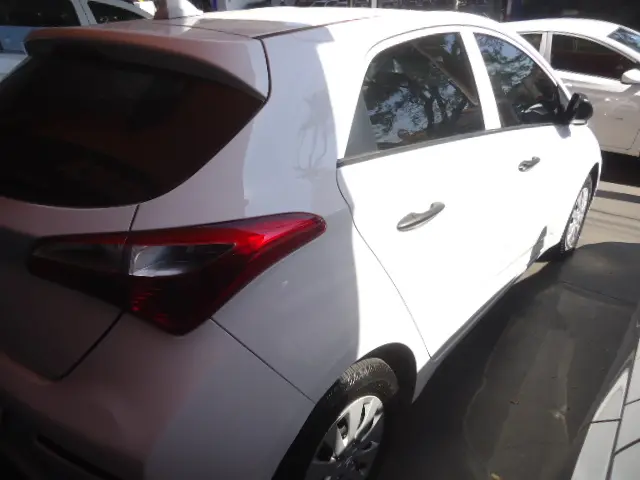 HYUNDAI HB 20 Hatch - Foto