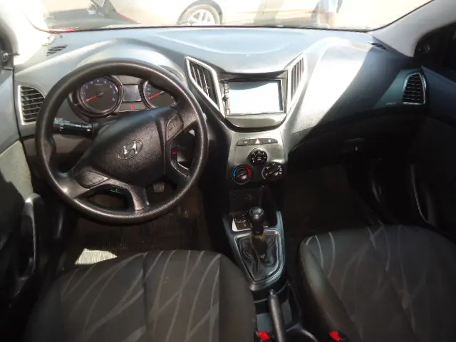 HYUNDAI HB 20 Hatch - Foto