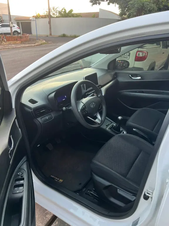 HYUNDAI HB 20 Hatch - Foto