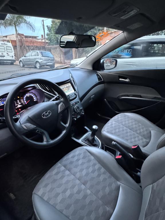 HYUNDAI HB 20 Hatch - Foto
