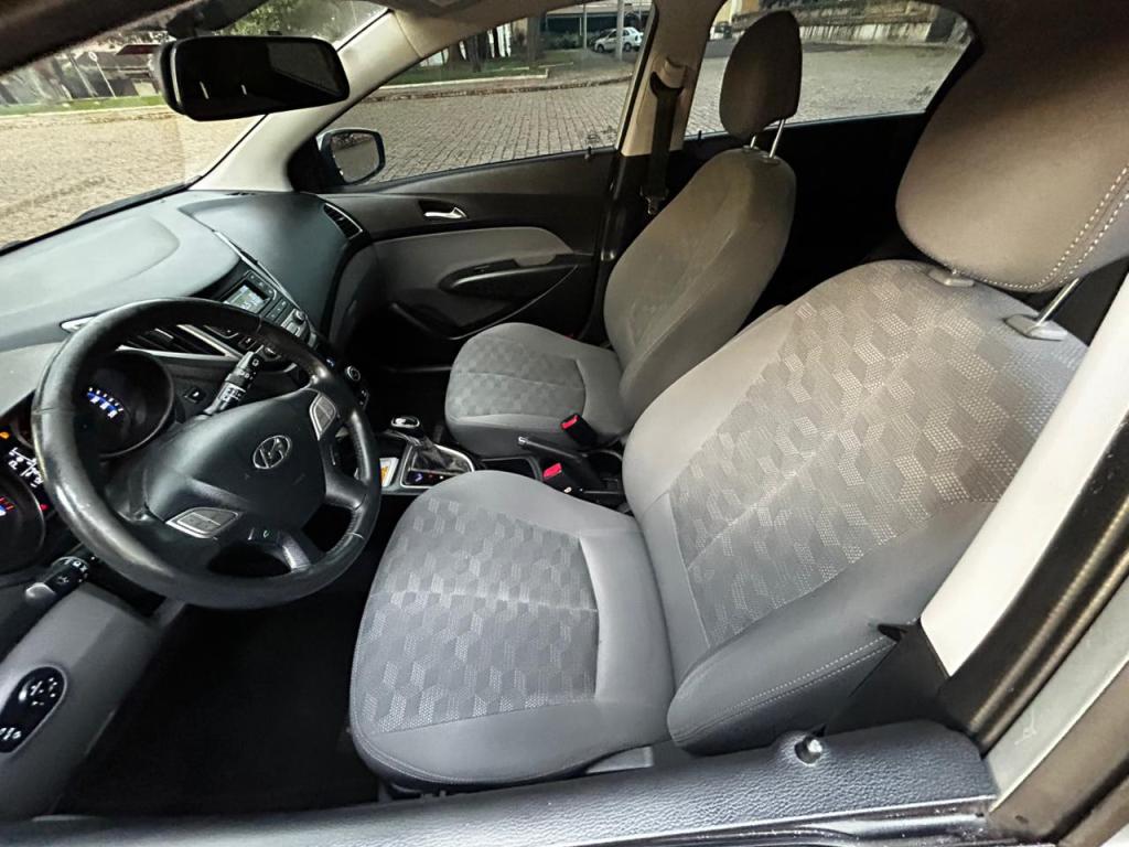 HYUNDAI HB 20 Hatch - Foto