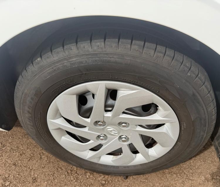 HYUNDAI HB 20 Hatch - Foto