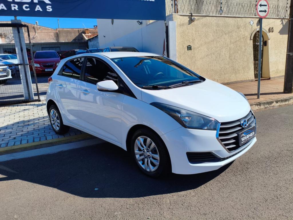 HYUNDAI HB 20 Hatch - Foto