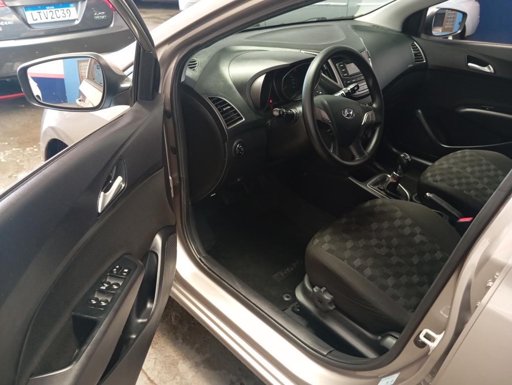 HYUNDAI HB 20 Hatch - Foto