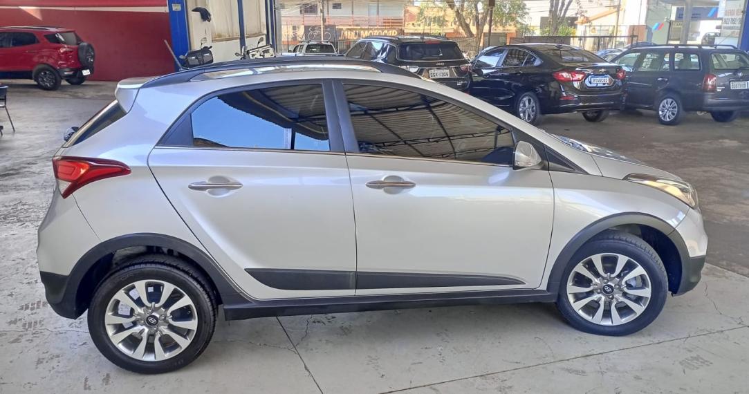 HYUNDAI HB 20 Hatch X - Foto