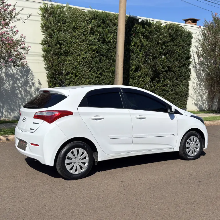 HYUNDAI HB 20 Hatch - Foto