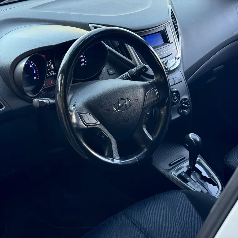HYUNDAI HB 20 Hatch - Foto