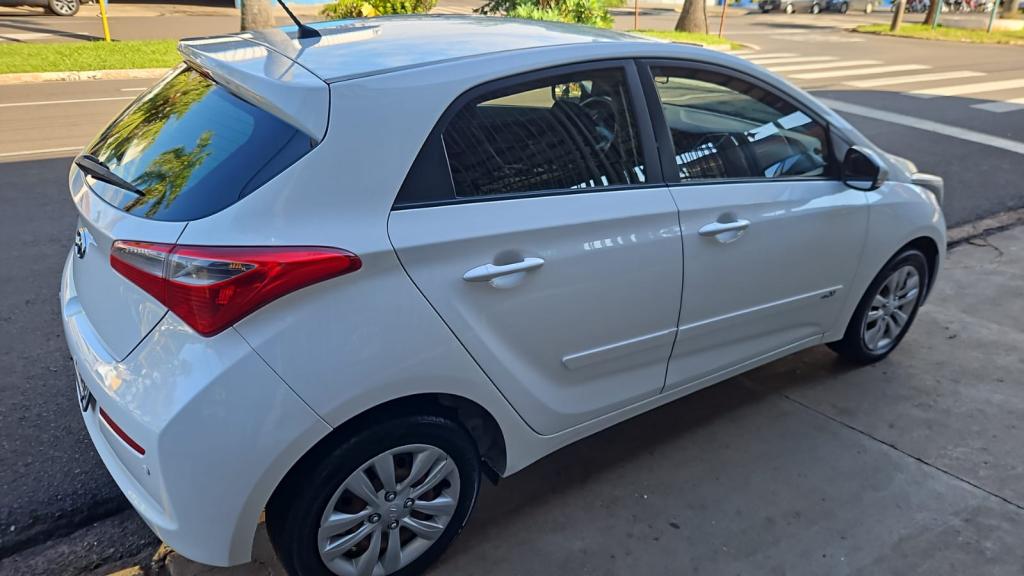 HYUNDAI HB 20 Hatch - Foto