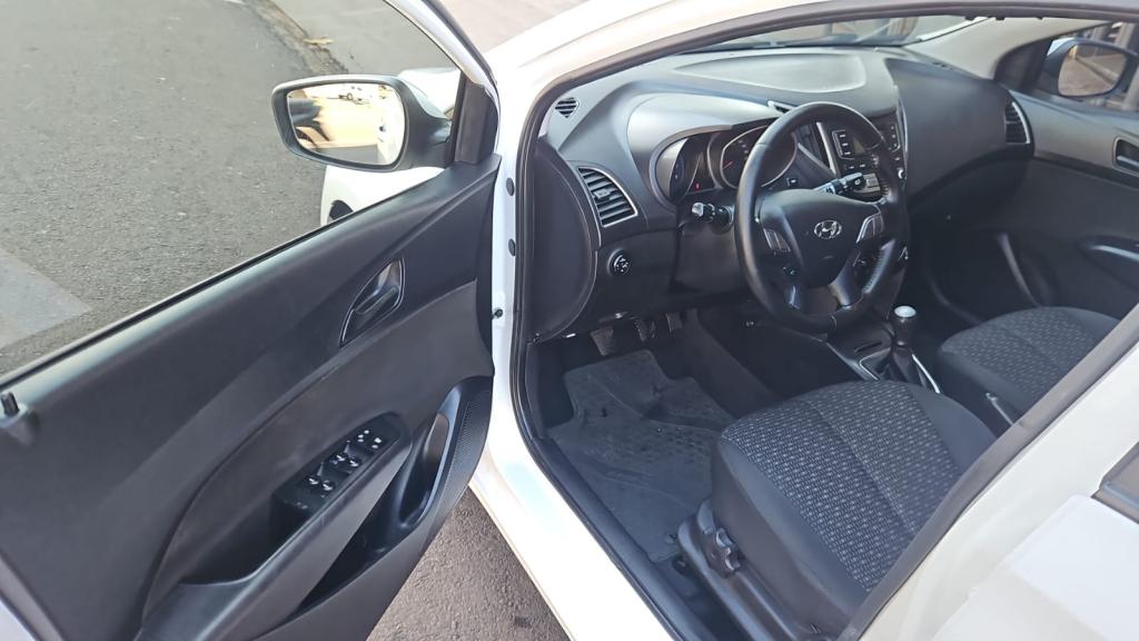 HYUNDAI HB 20 Hatch - Foto