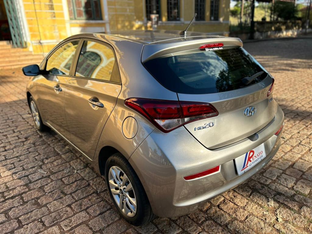 HYUNDAI HB 20 Hatch - Foto