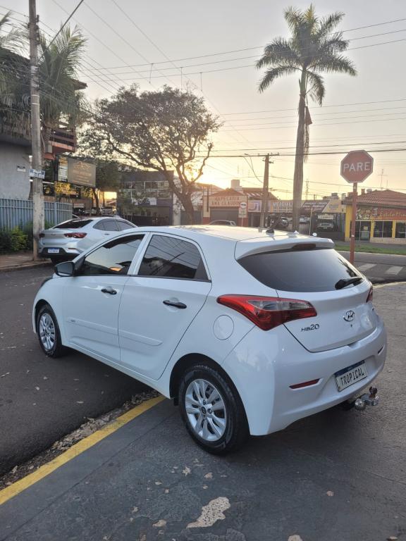 HYUNDAI HB 20 Hatch - Foto