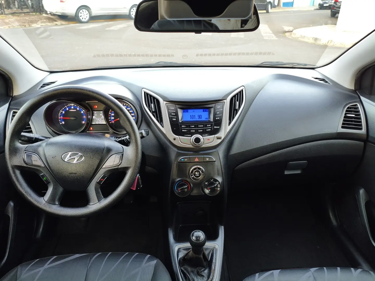 HYUNDAI HB 20 Hatch - Foto