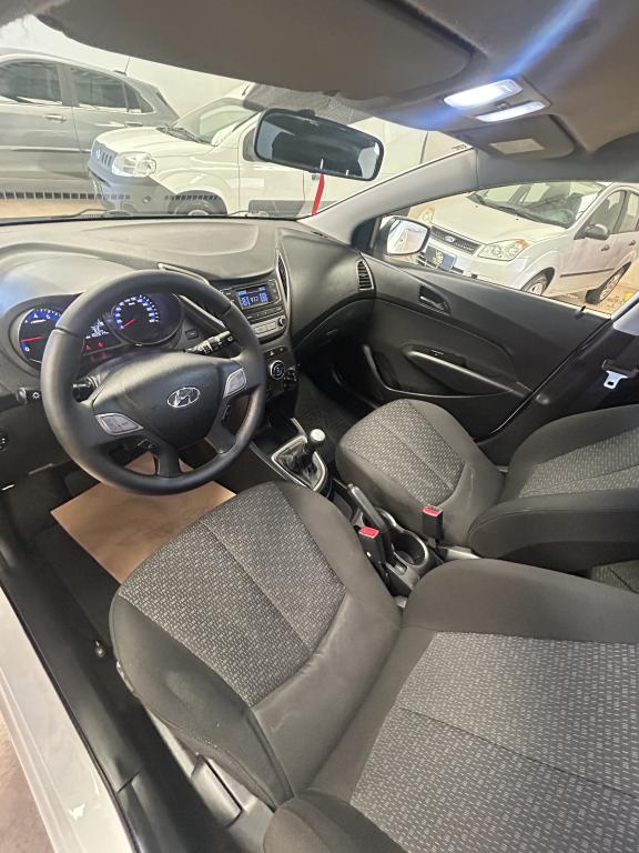 HYUNDAI HB 20 Hatch - Foto