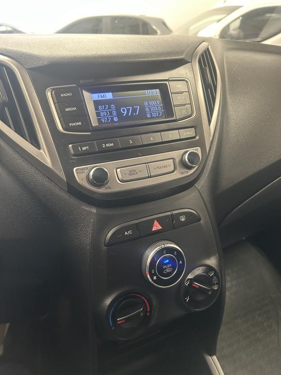 HYUNDAI HB 20 Hatch - Foto
