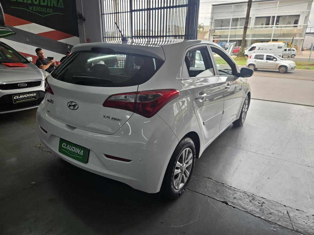 HYUNDAI HB 20 Hatch - Foto